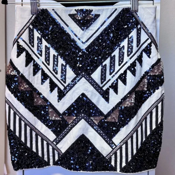 Express Embellished Mini Skirt with Geometric Design - Picture 7 of 7